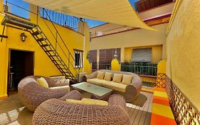 House -Rooftop&Jacuzzi -Stayinseville