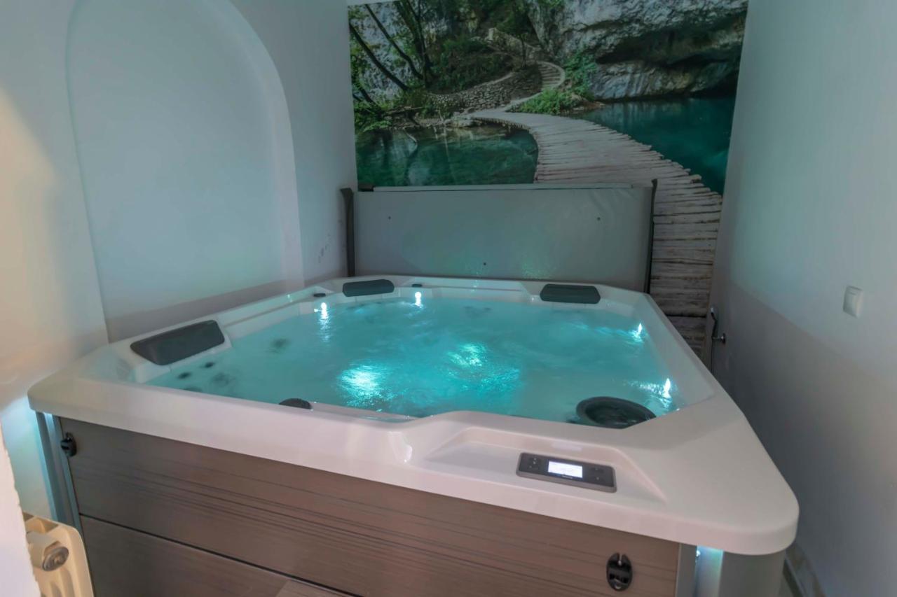 House -Rooftop&Jacuzzi -Stayinseville Exterior photo